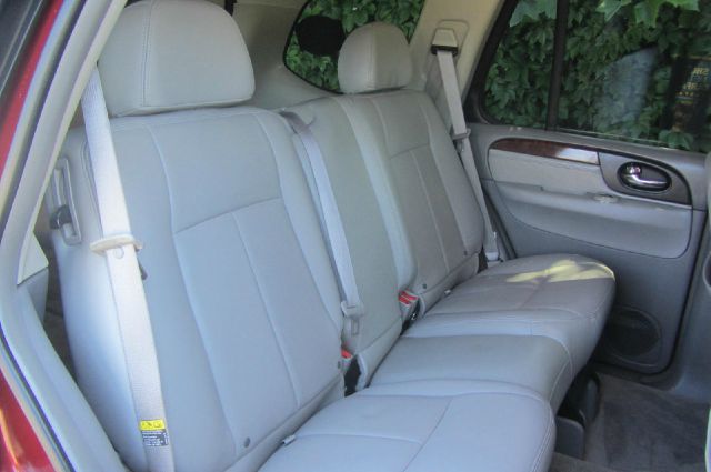 2005 GMC Envoy Wagon SE