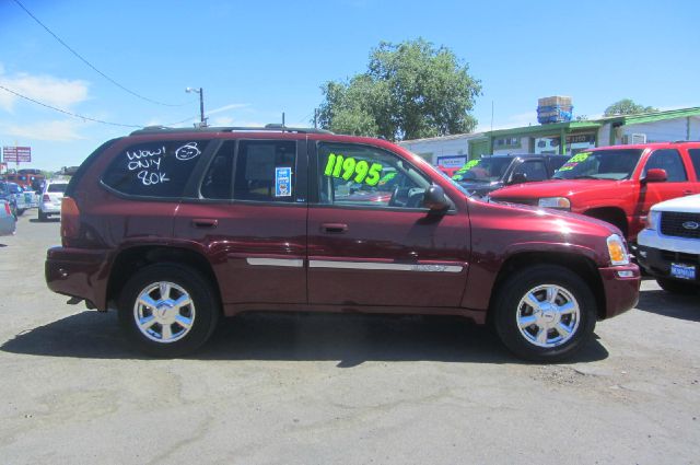 2005 GMC Envoy Wagon SE