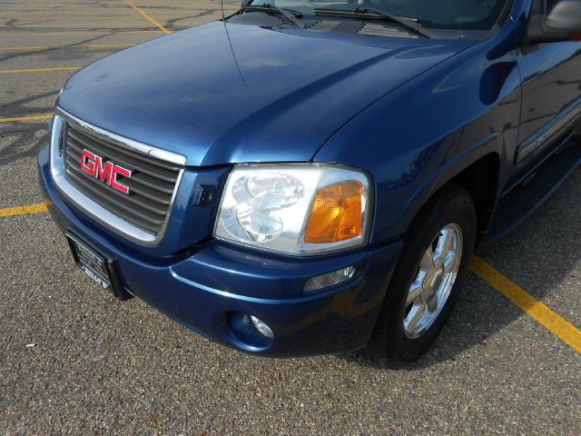 2005 GMC Envoy Wagon SE