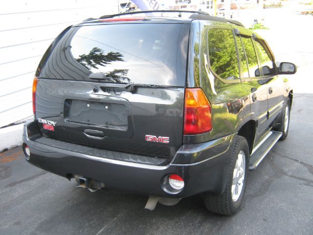 2005 GMC Envoy Wagon SE