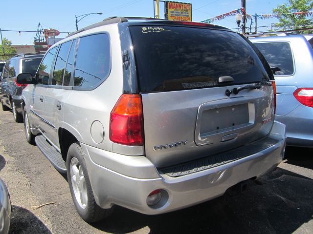 2006 GMC Envoy Wagon SE