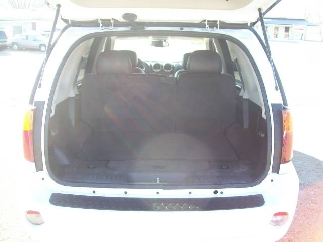 2006 GMC Envoy EX Sedan 4D