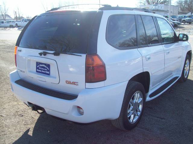 2006 GMC Envoy EX Sedan 4D