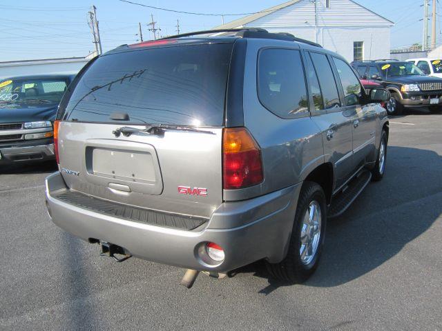 2006 GMC Envoy Wagon SE