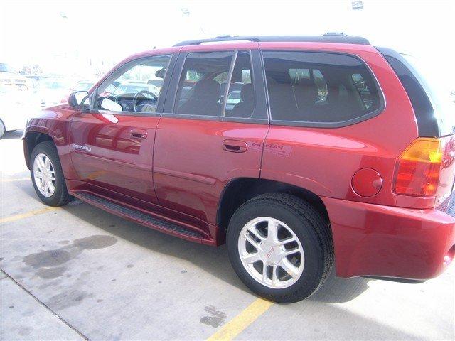 2006 GMC Envoy EX Sedan 4D