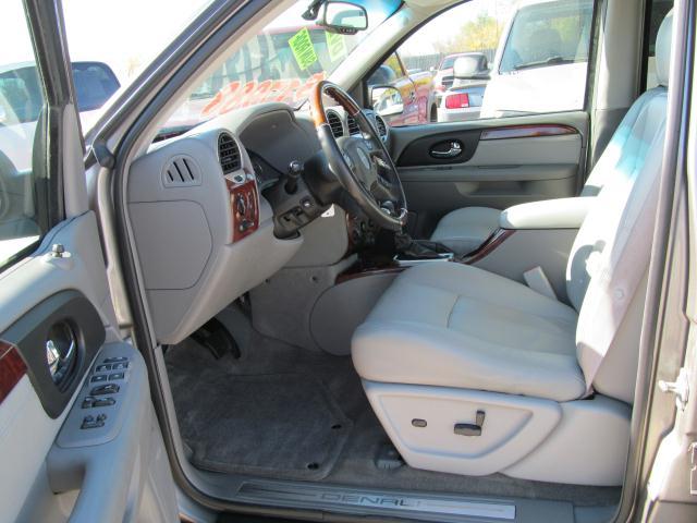 2006 GMC Envoy EX Sedan 4D