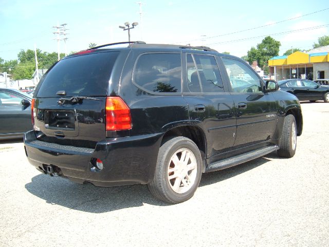 2006 GMC Envoy EX Sedan 4D