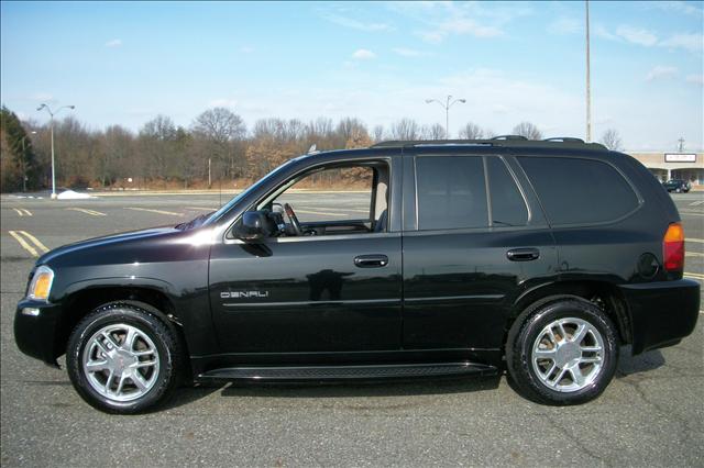 2006 GMC Envoy EX Sedan 4D