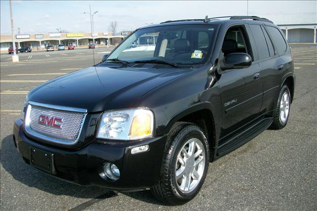 2006 GMC Envoy EX Sedan 4D