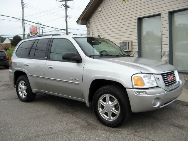 2006 GMC Envoy 4x4 Crew Cab LE