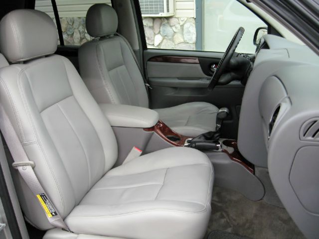 2006 GMC Envoy 4x4 Crew Cab LE