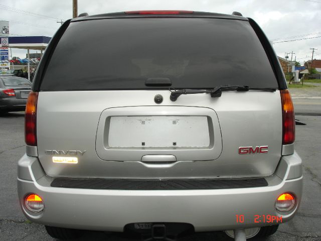 2006 GMC Envoy Wagon SE