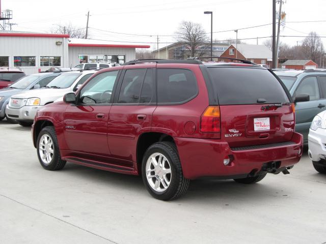 2006 GMC Envoy EX Sedan 4D