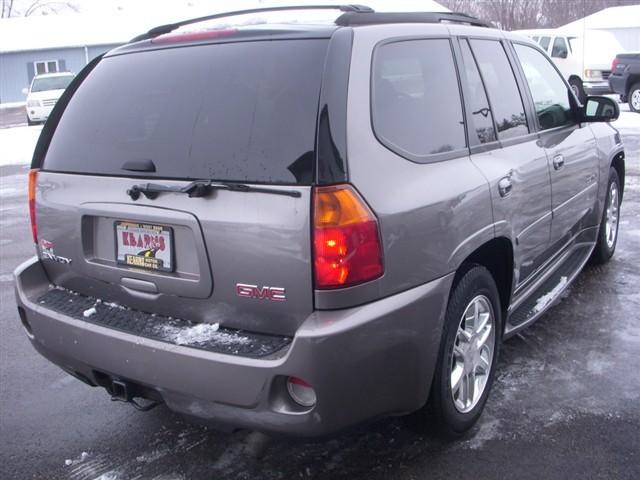 2006 GMC Envoy EX Sedan 4D