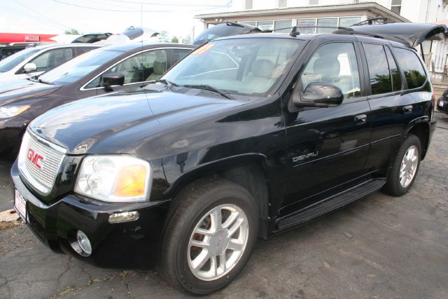 2007 GMC Envoy LS 2500hd CREW CAB 4X4 Diesel