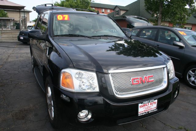 2007 GMC Envoy LS 2500hd CREW CAB 4X4 Diesel