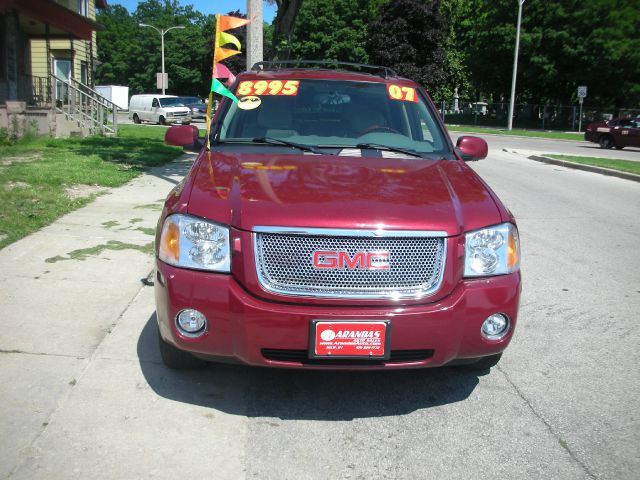 2007 GMC Envoy LS 2500hd CREW CAB 4X4 Diesel