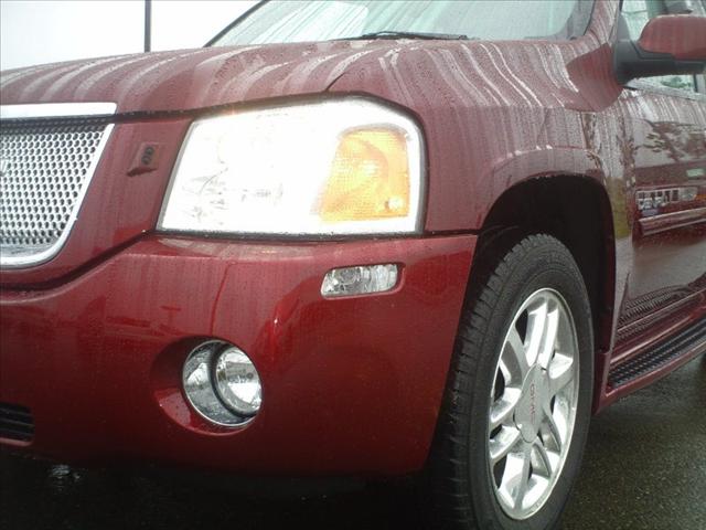 2008 GMC Envoy EX Sedan 4D