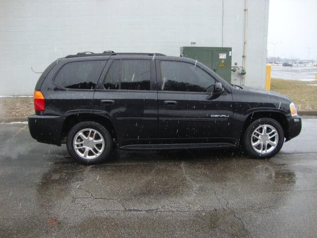 2008 GMC Envoy EX Sedan 4D