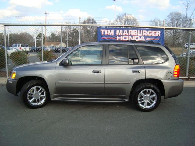 2008 GMC Envoy EX Sedan 4D