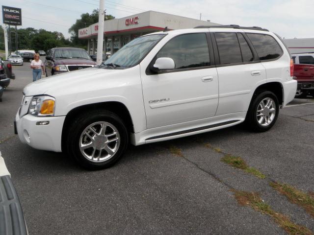 2008 GMC Envoy EX Sedan 4D