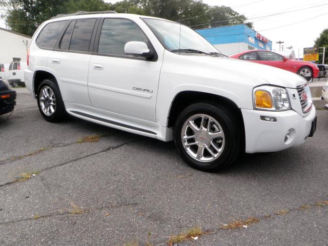 2008 GMC Envoy EX Sedan 4D