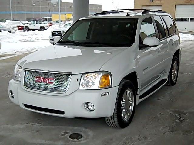 2008 GMC Envoy Luxury Performanc