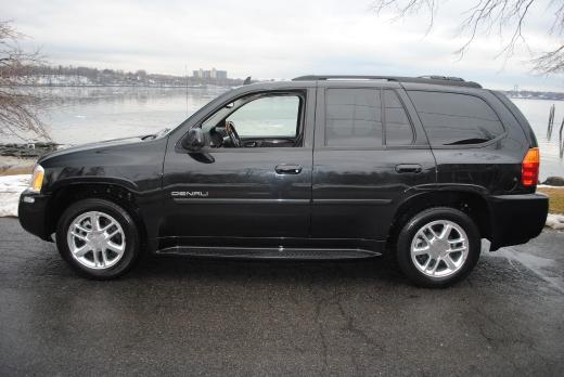 2008 GMC Envoy Luxury Performanc