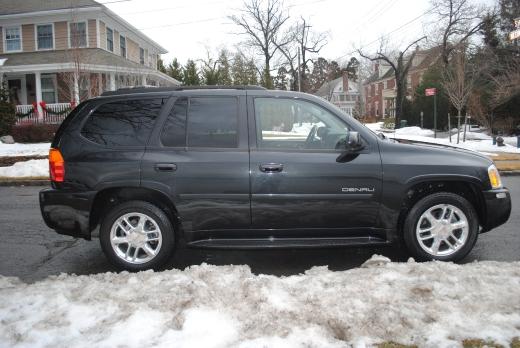 2008 GMC Envoy Luxury Performanc