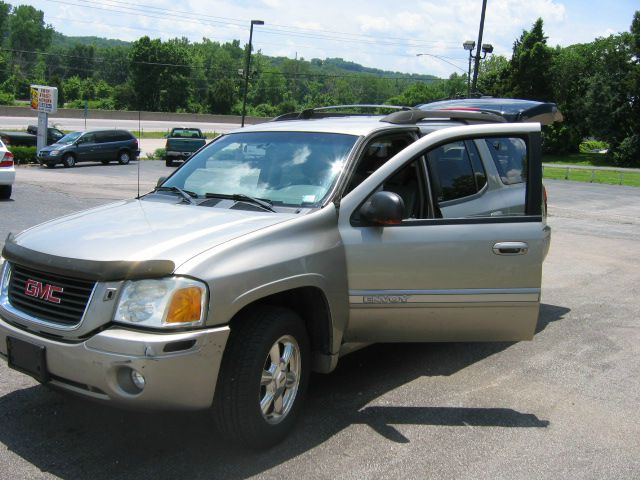 2003 GMC Envoy XL LS 2500 HD