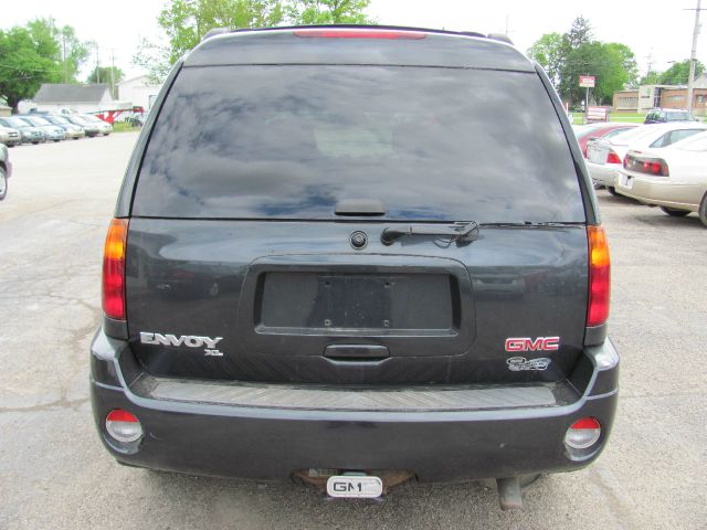 2003 GMC Envoy XL 4dr 2.9L Twin Turbo AWD SUV