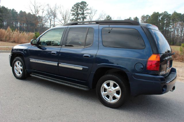 2003 GMC Envoy XL LS 2500 HD