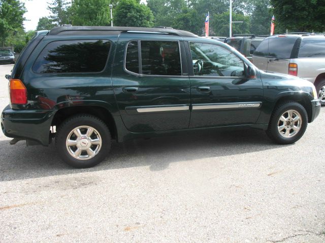 2003 GMC Envoy XL Wagon SE