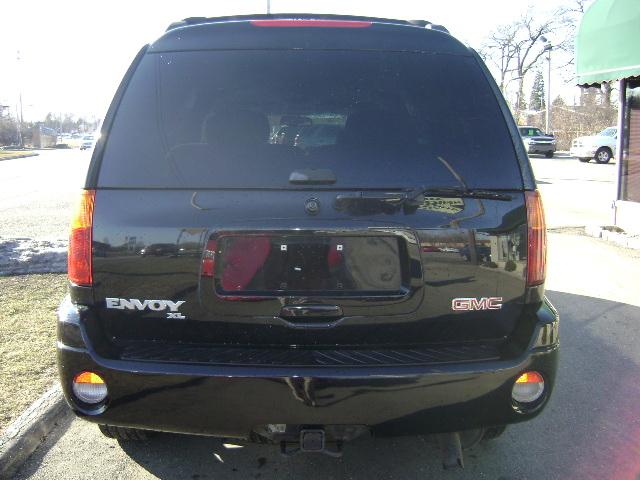 2003 GMC Envoy XL LTD LME