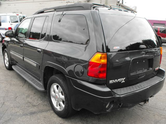 2003 GMC Envoy XL LS 2500 HD