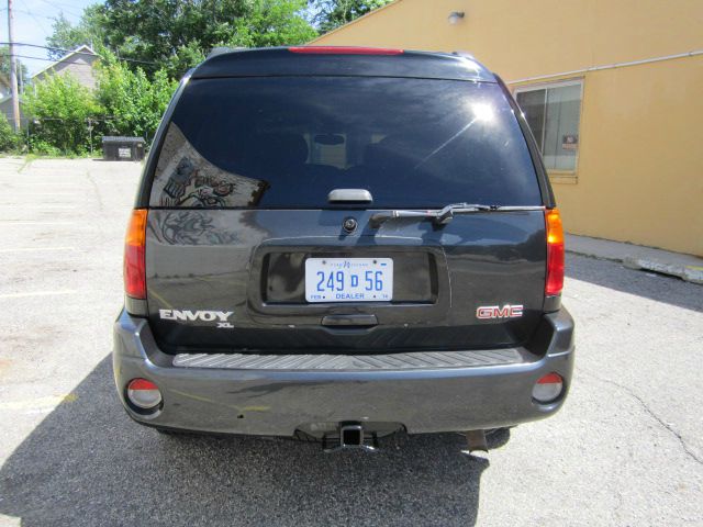 2003 GMC Envoy XL LS 2500 HD