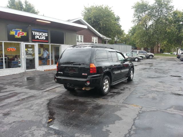 2003 GMC Envoy XL LS 2500 HD