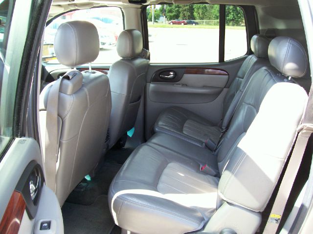 2003 GMC Envoy XL LS 2500 HD