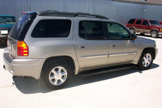 2003 GMC Envoy XL LTZ (gladbrook)