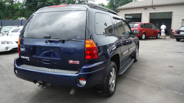 2004 GMC Envoy XL LS 2500 HD