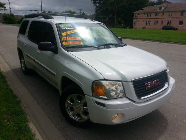 2004 GMC Envoy XL LS 2500 HD