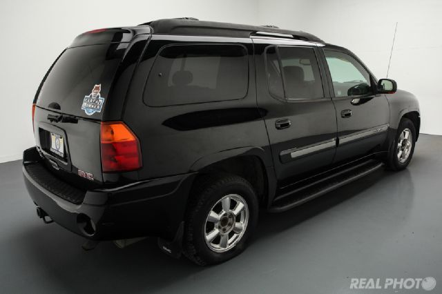 2004 GMC Envoy XL LS 2500 HD