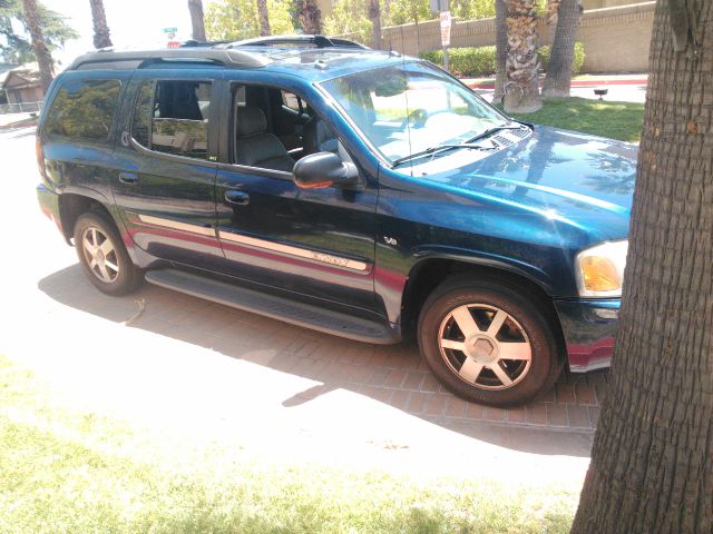 2004 GMC Envoy XL L.T. 4-w.d. 5.3L