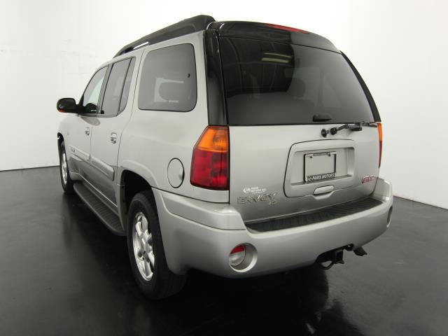 2004 GMC Envoy XL LS 2500 HD