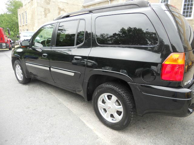 2004 GMC Envoy XL LS 2500 HD