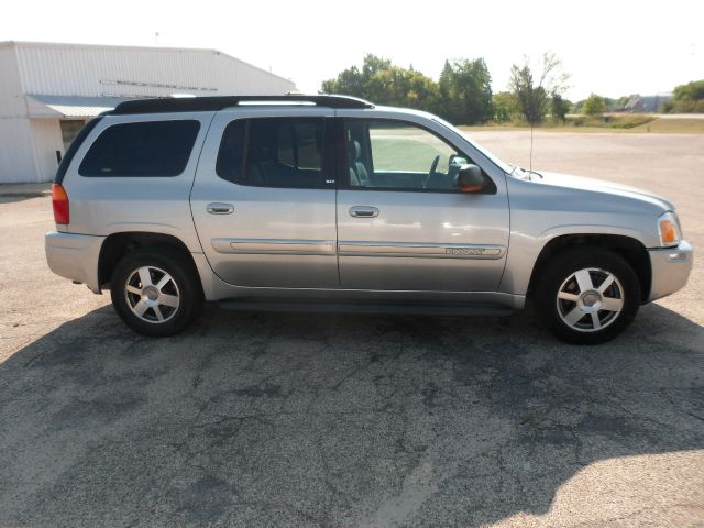 2004 GMC Envoy XL LS 2500 HD