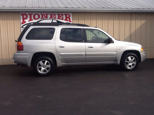 2005 GMC Envoy XL LS 2500 HD