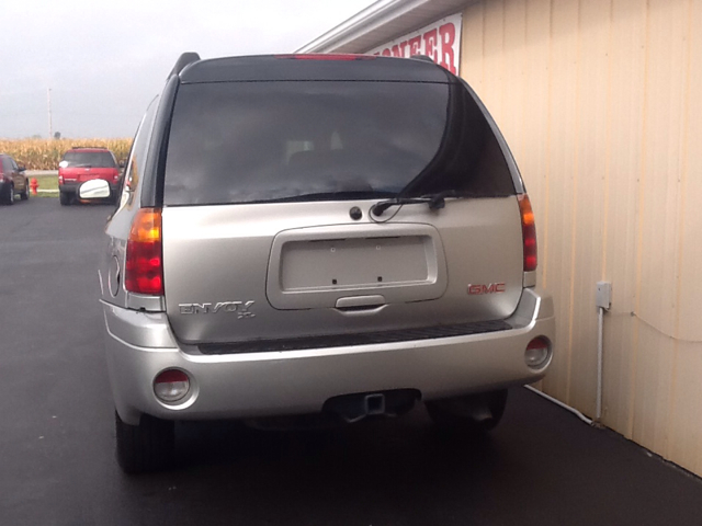 2005 GMC Envoy XL LS 2500 HD