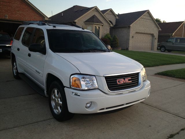 2005 GMC Envoy XL Sport 4WD