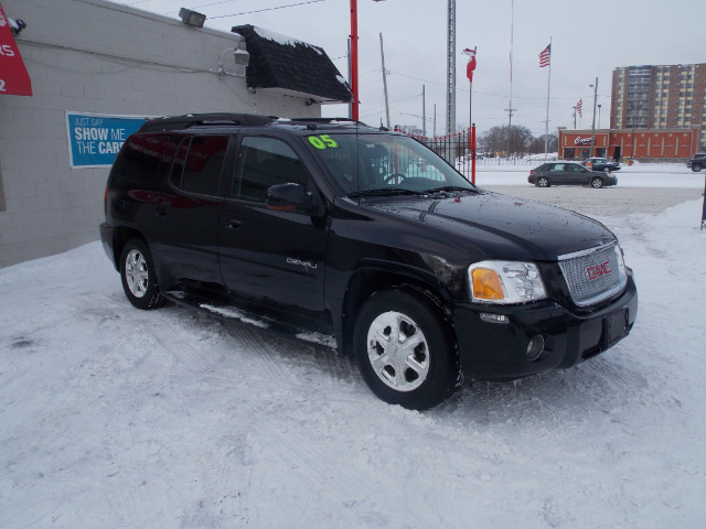 2005 GMC Envoy XL LS 2500 HD